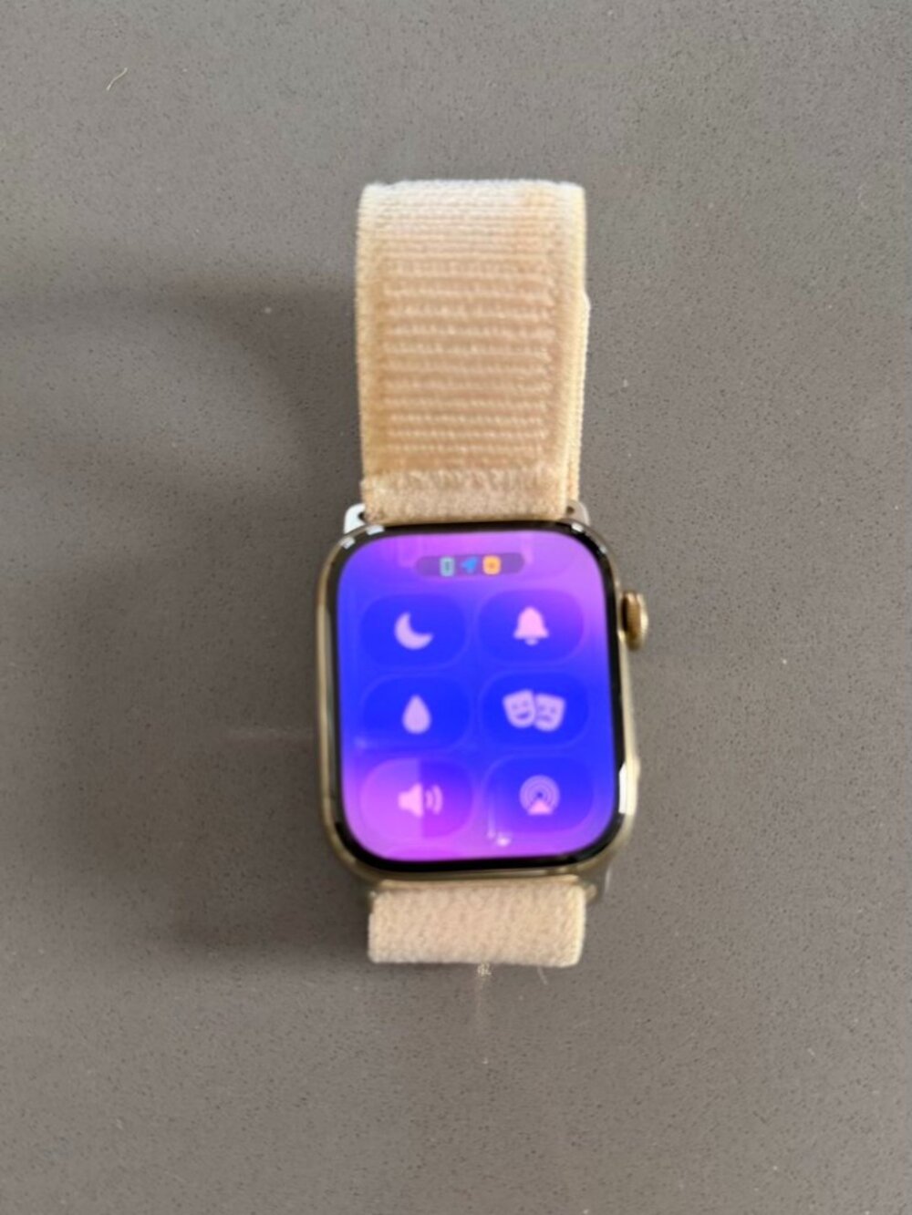 Apple Watch Series 7 45mm Gold